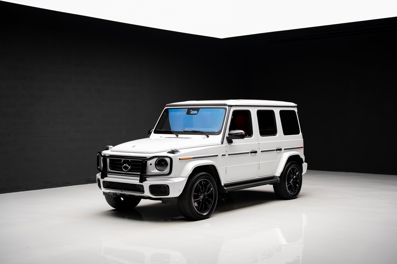 2025 Mercedes Benz G 550 photo 3