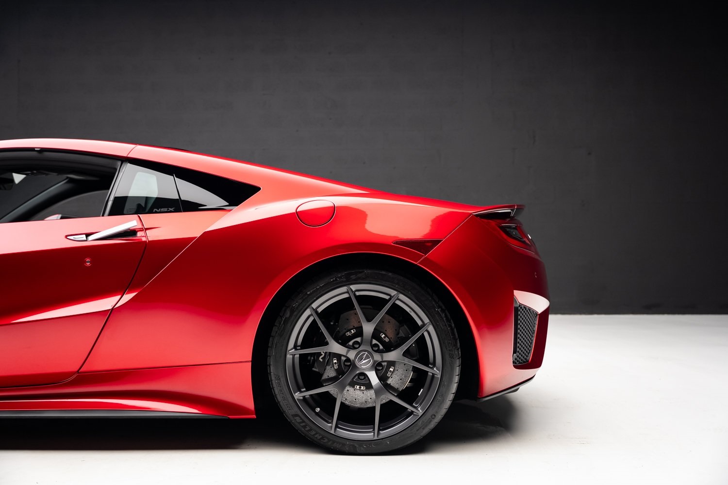 2017 Acura NSX photo 17
