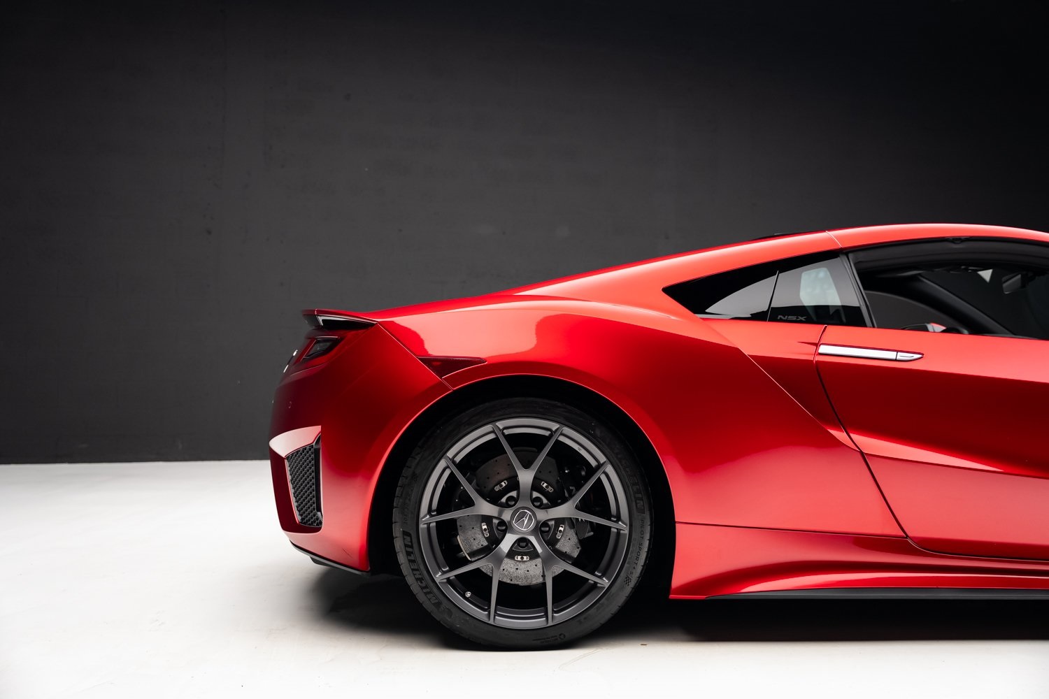 2017 Acura NSX photo 32