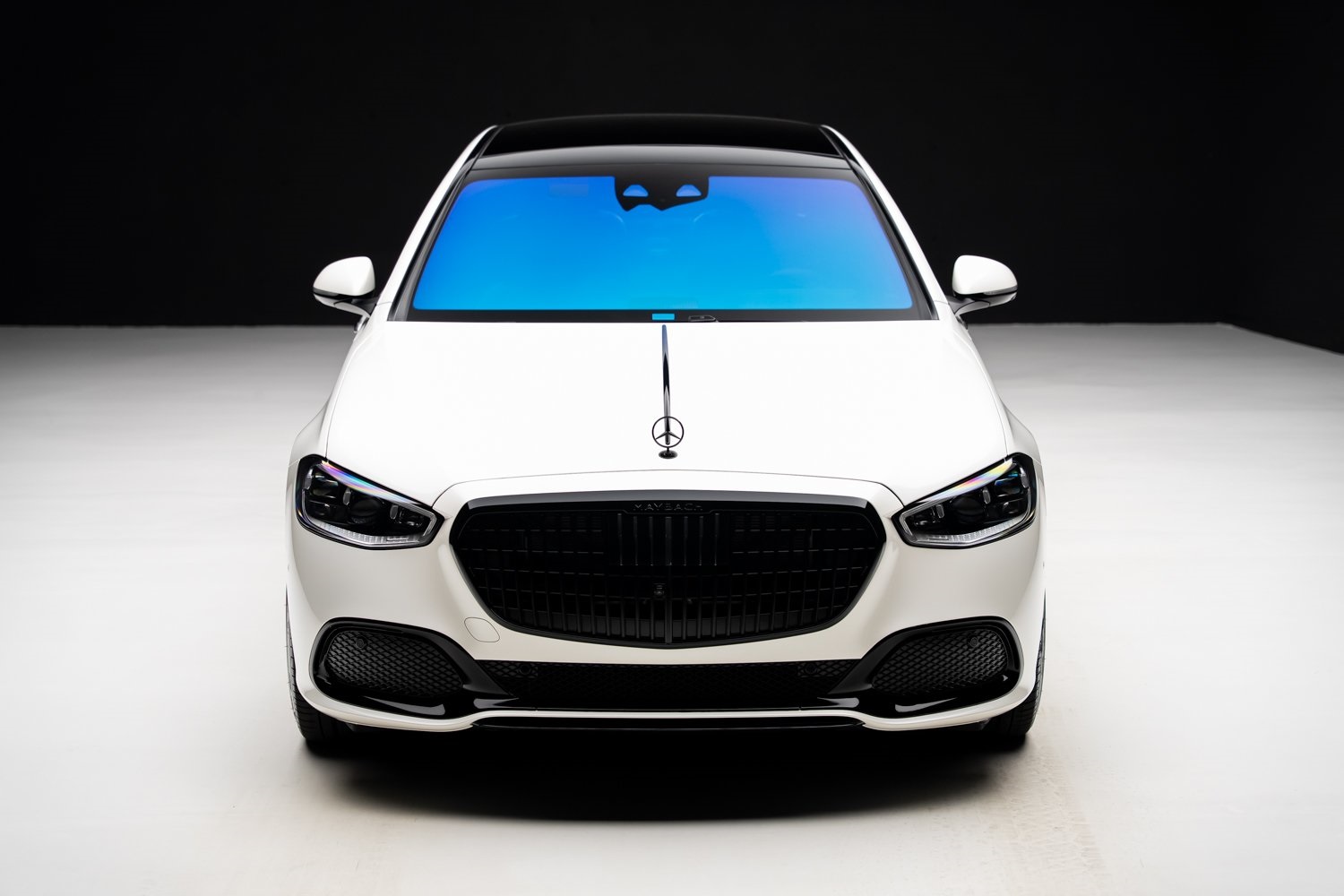 2023 Mercedes Benz S Maybach 580 photo 4