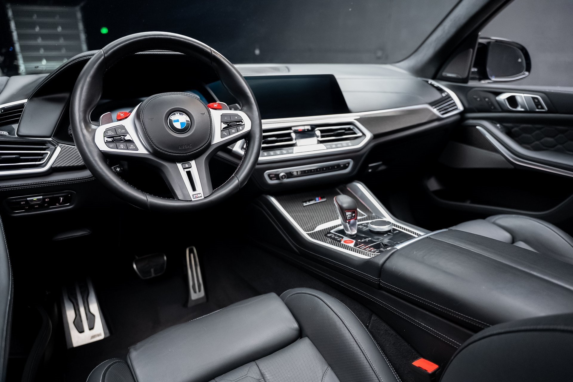 2022 Bmw X5 M photo 2