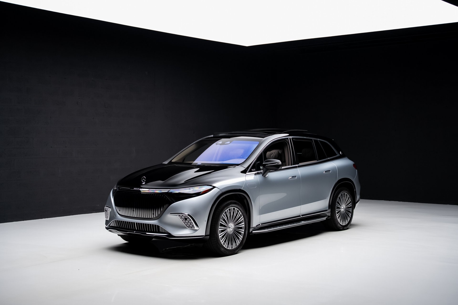 2024 Mercedes Benz EQS-Class SUV photo 3