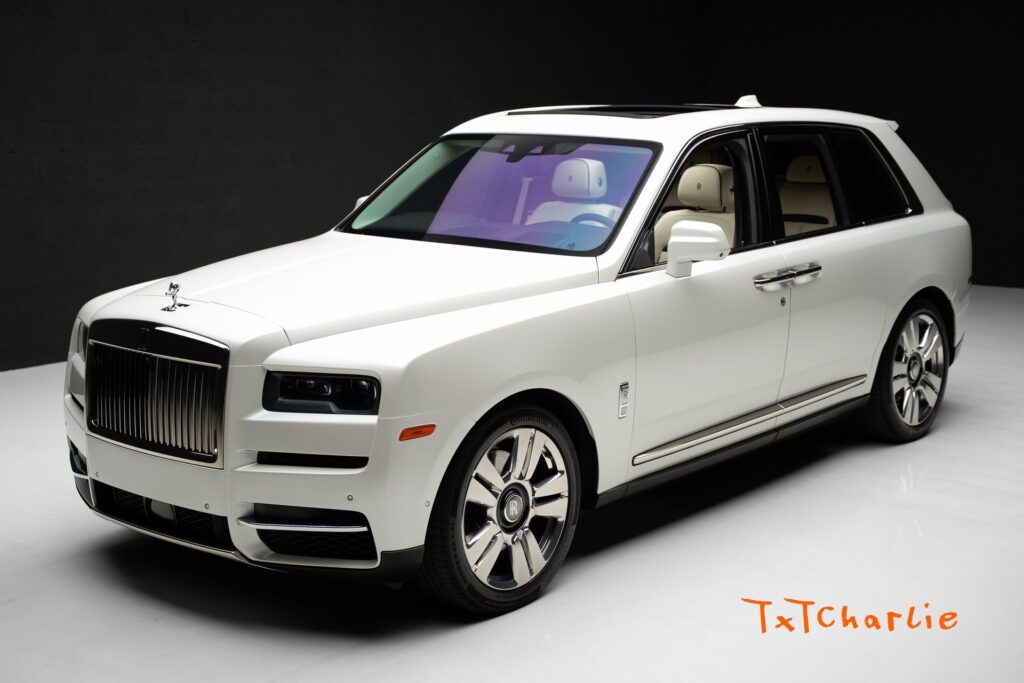2019 Rolls-Royce Cullinan Base's photo