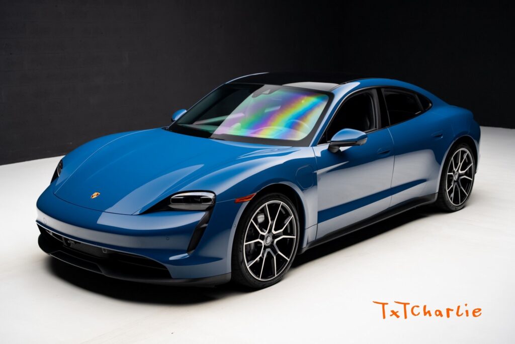 2023 Porsche Taycan Base's photo