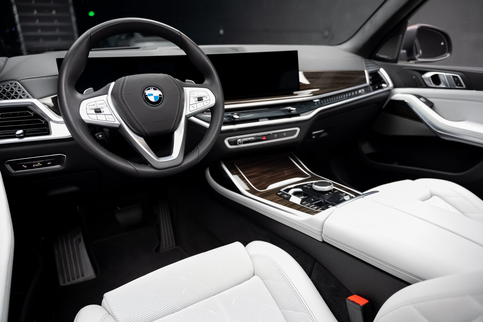 2025 Bmw X7 xDrive40i photo 2
