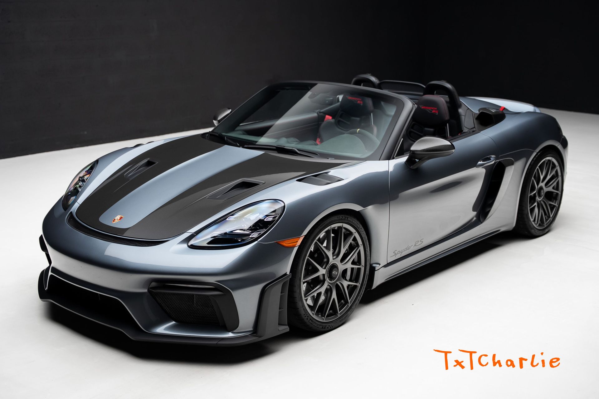 2024 Porsche 718 Spyder RS's photo