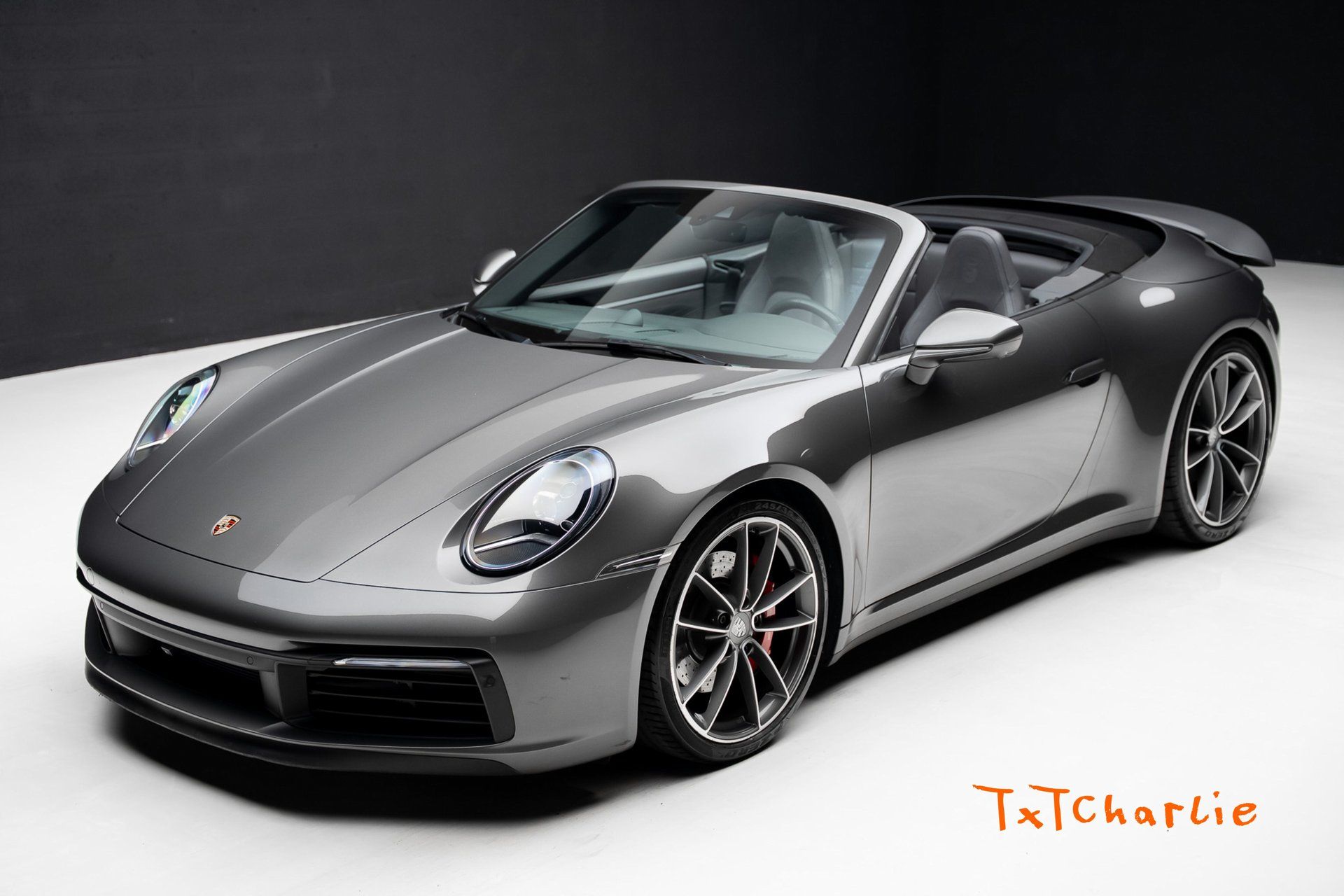 2021 Porsche 911 Carrera S Cabriolet's photo