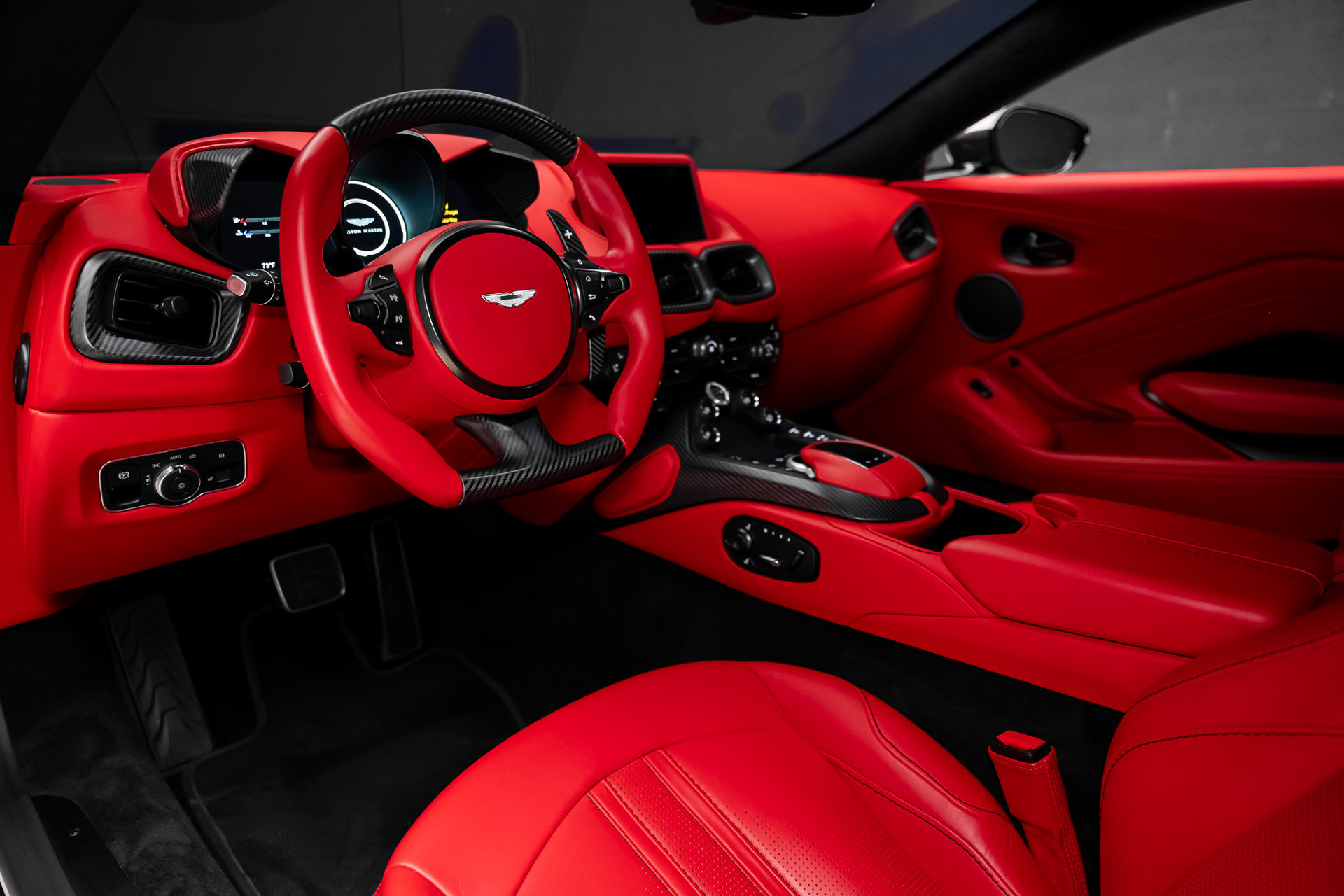 2022 Aston Martin Vantage