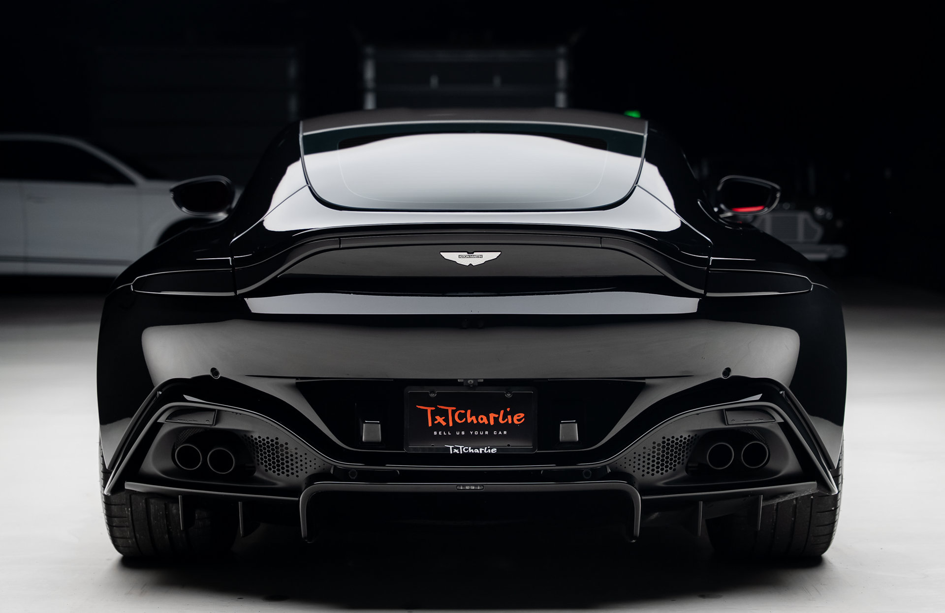 2022 Aston Martin Vantage
