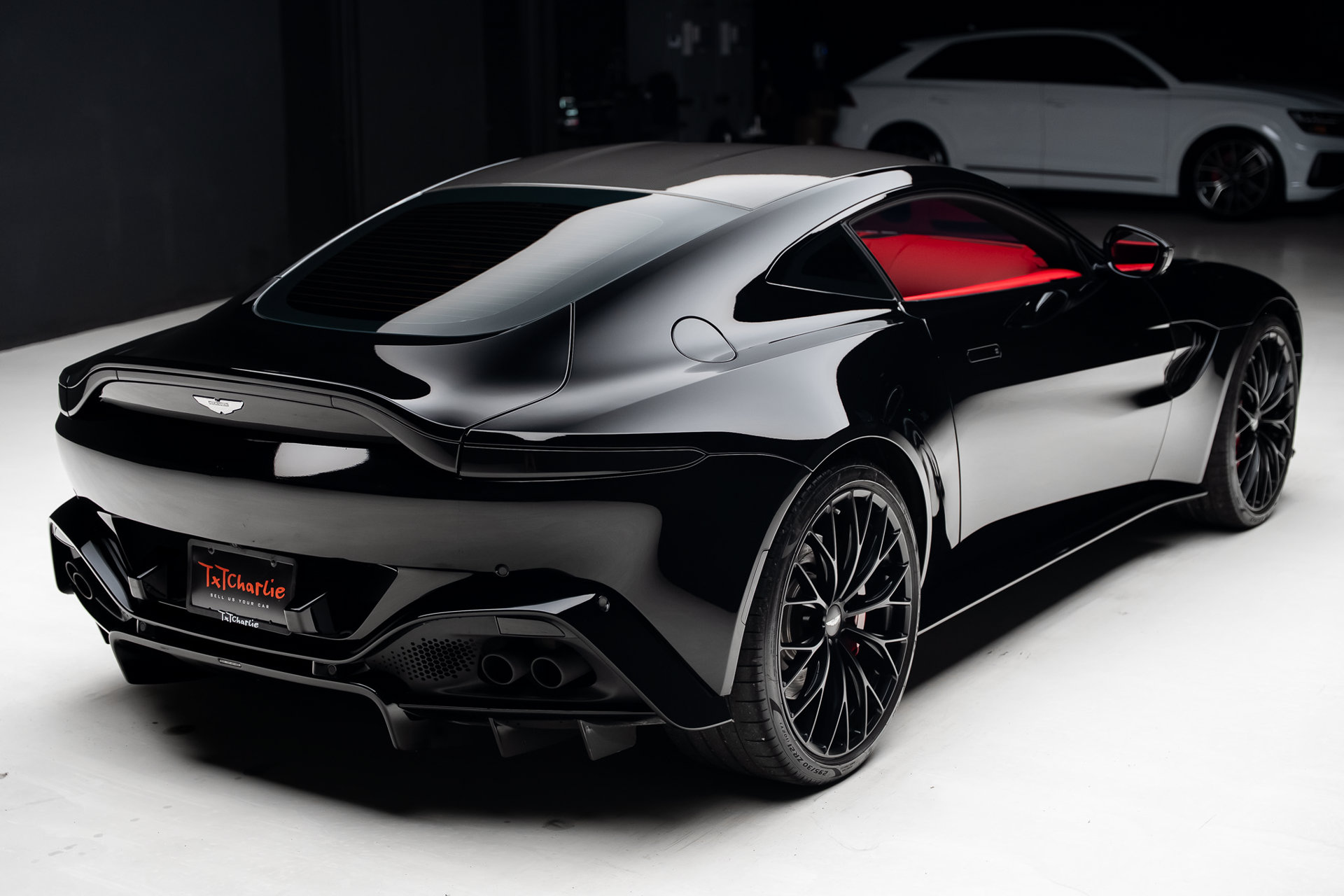2022 Aston Martin Vantage