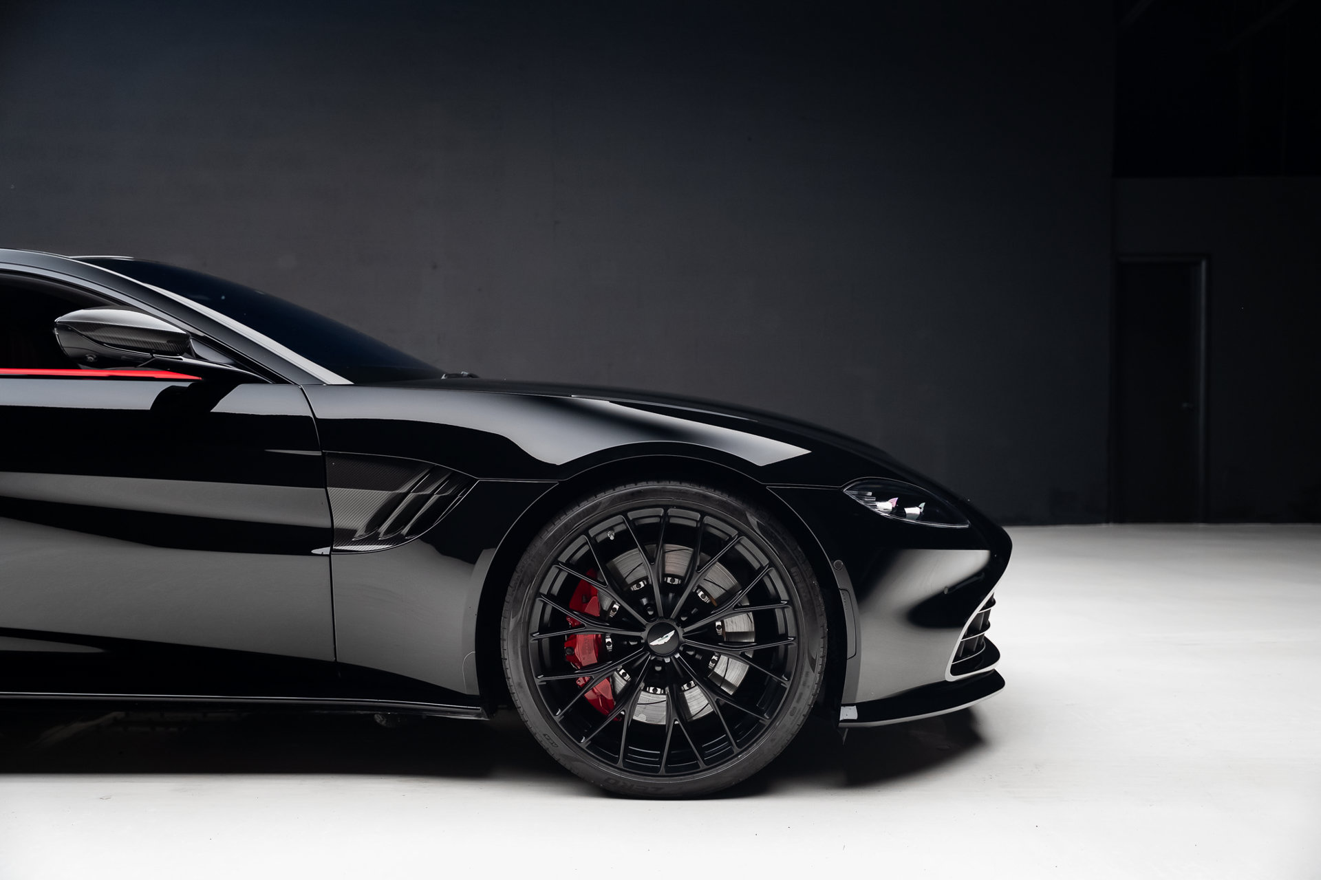 2022 Aston Martin Vantage