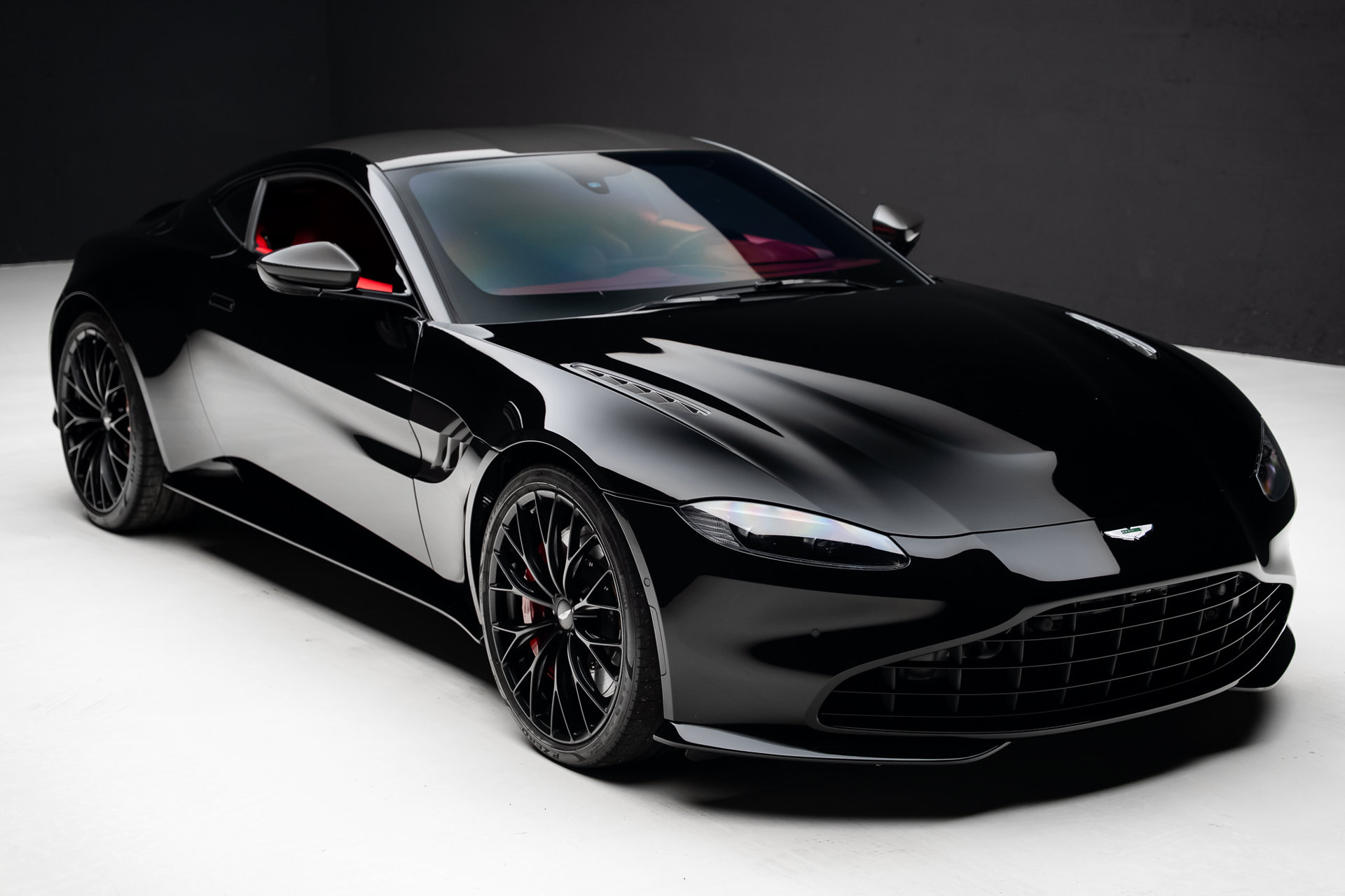 2022 Aston Martin Vantage