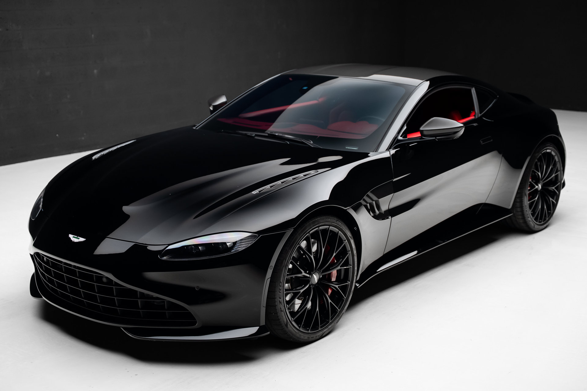 2022 Aston Martin Vantage