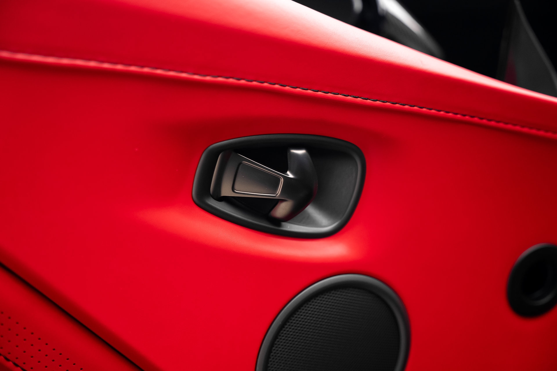 2022 Aston Martin Vantage