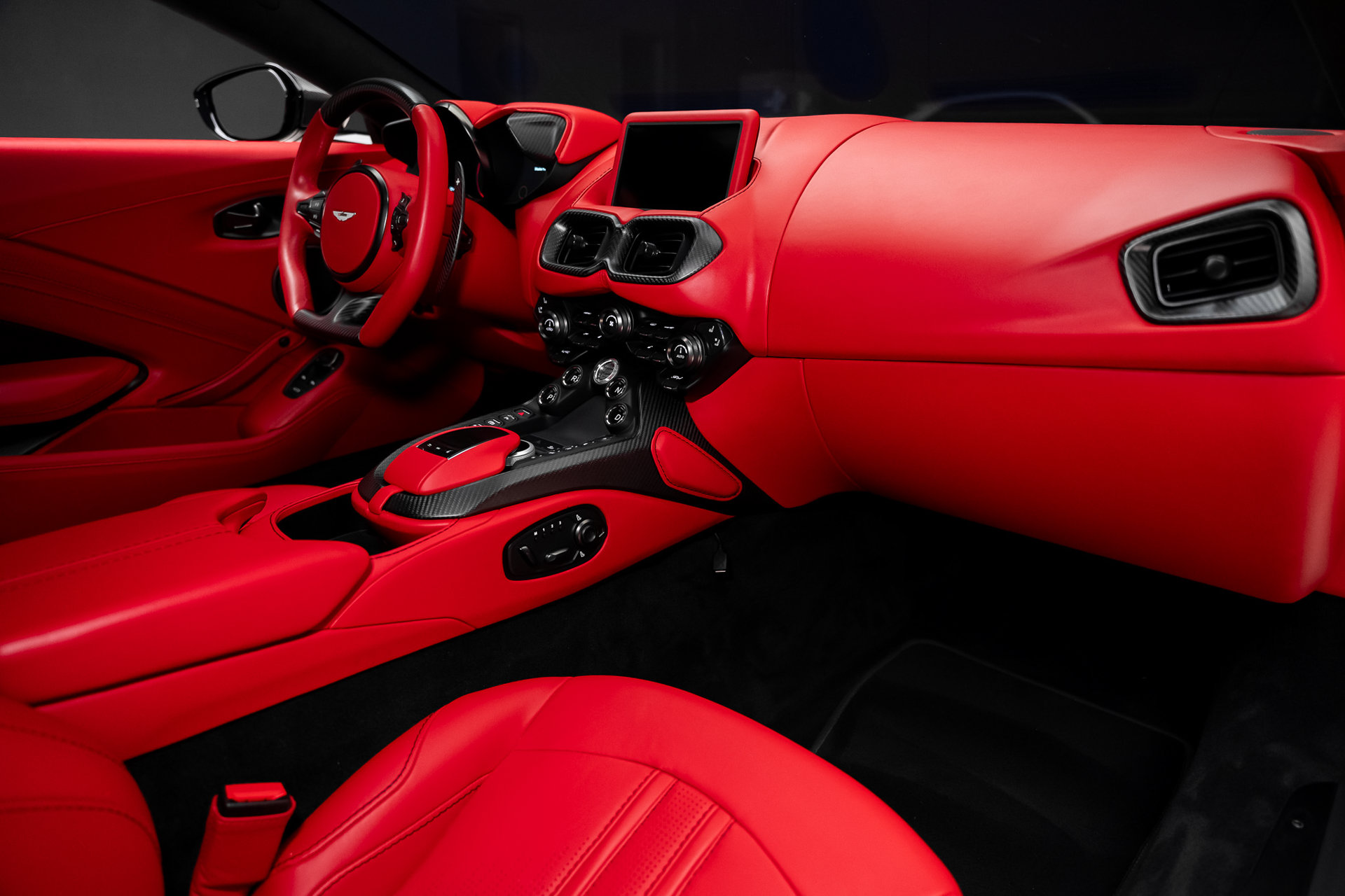 2022 Aston Martin Vantage