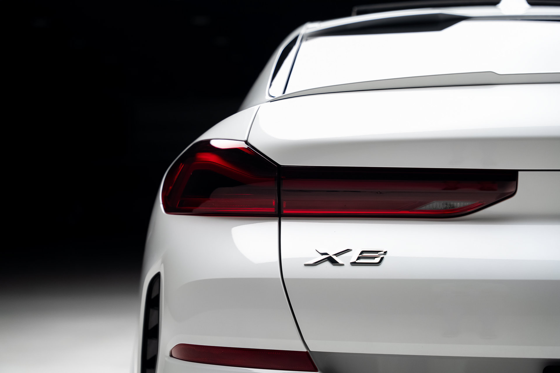 2027 BMW X6 xDrive40i