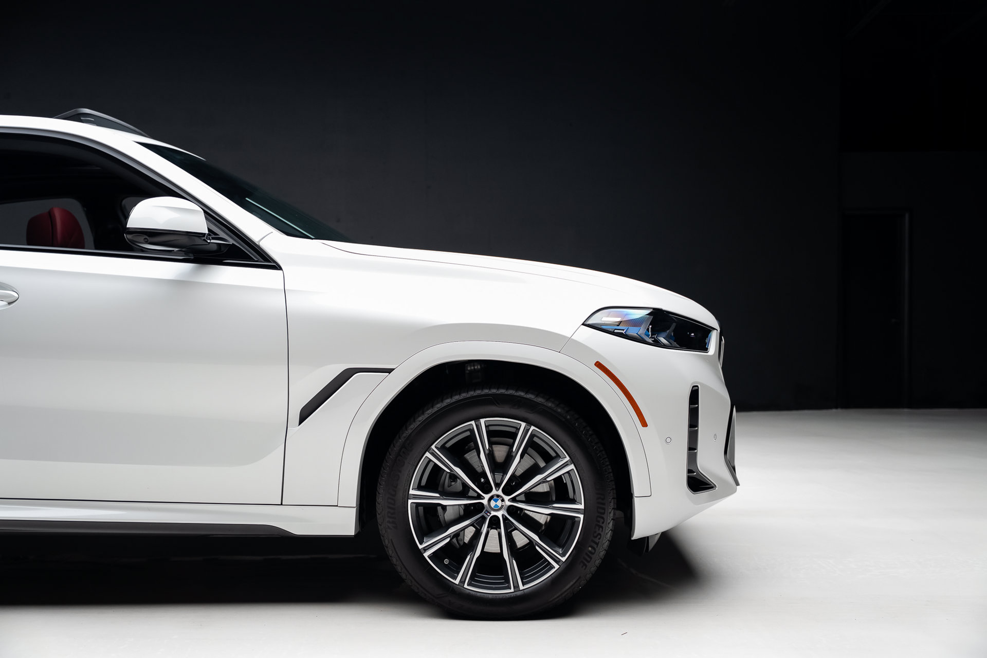 2027 BMW X6 xDrive40i