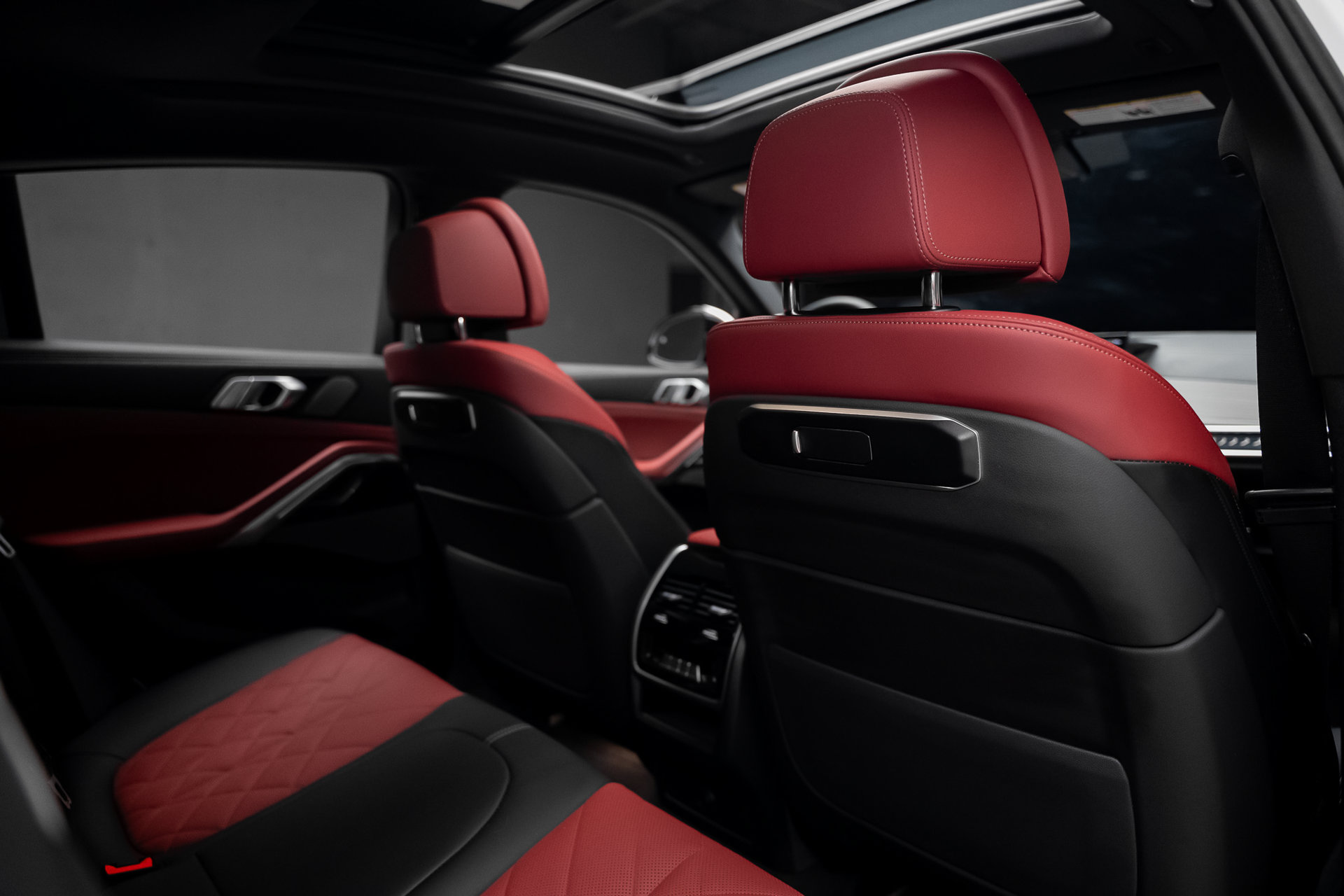 2027 BMW X6 xDrive40i