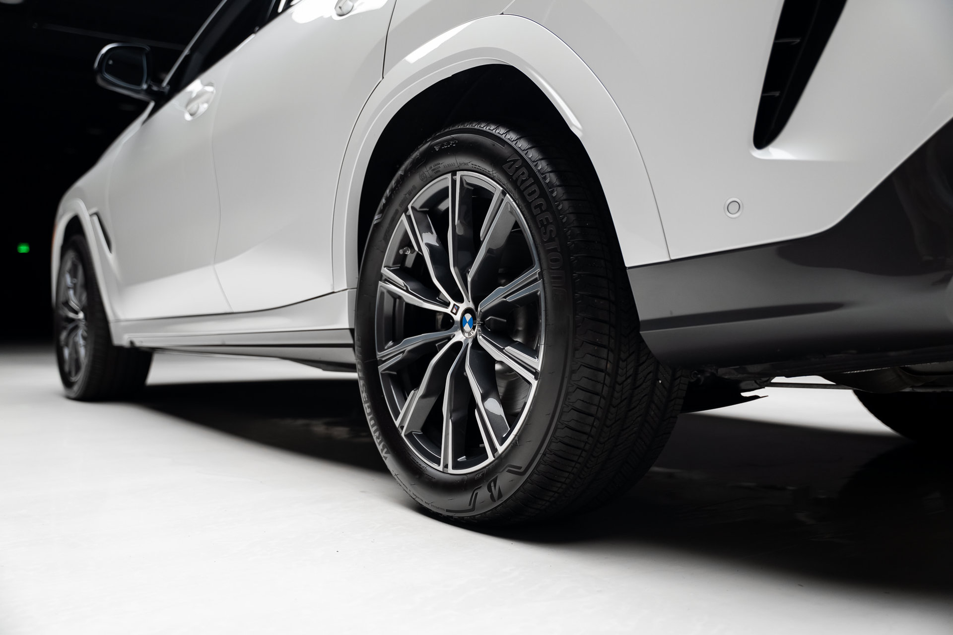 2027 BMW X6 xDrive40i