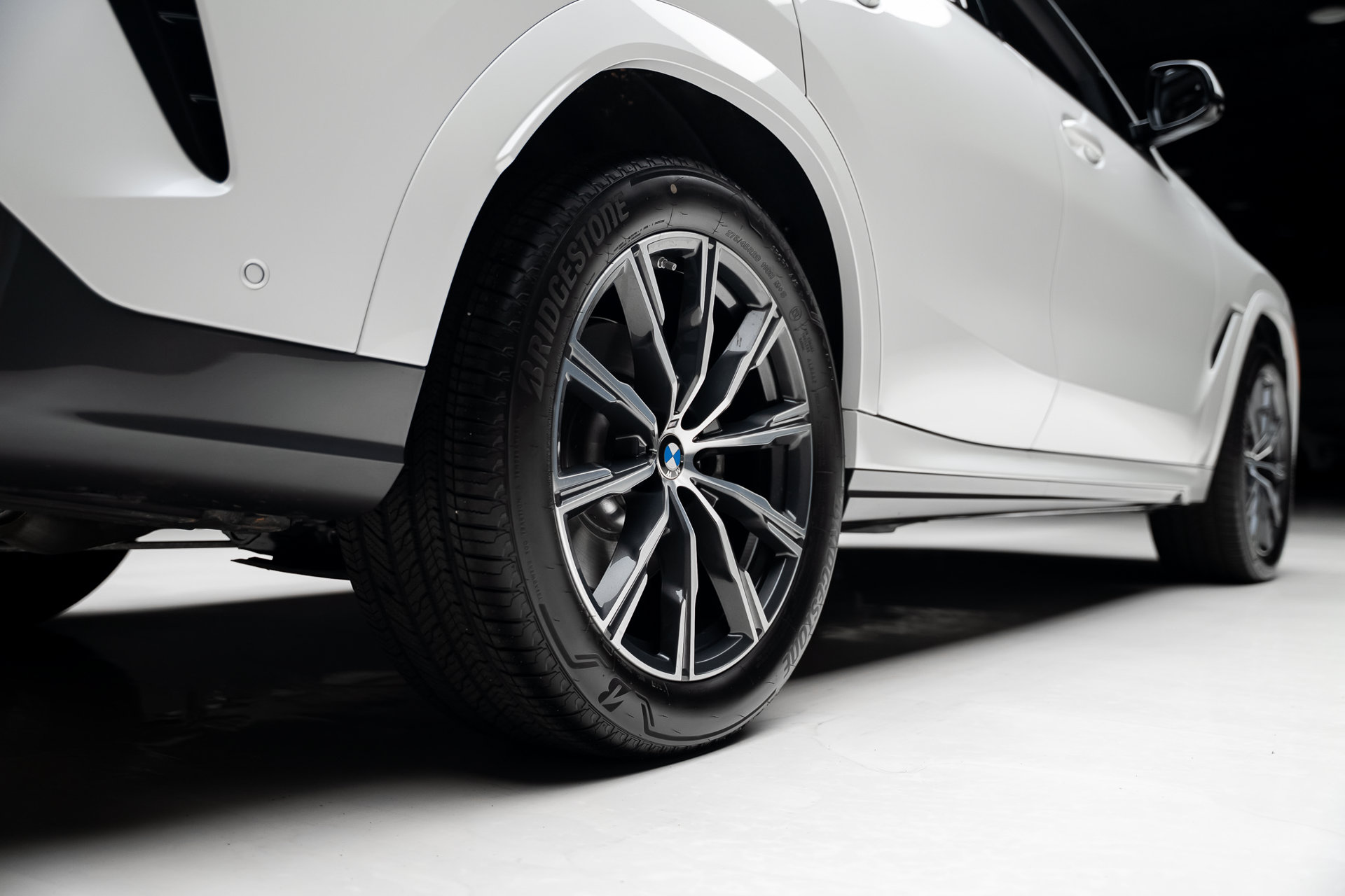 2027 BMW X6 xDrive40i