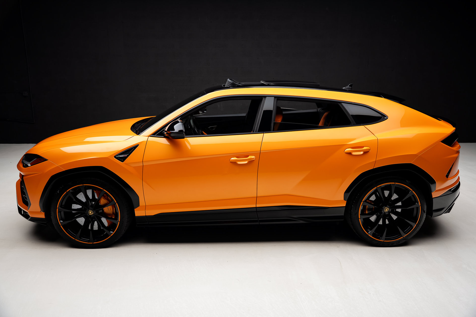 2021 Lamborghini Urus Pearl Capsule for sale | TxTCharlie