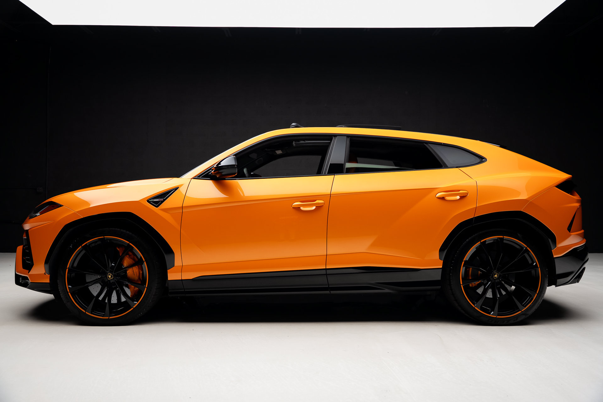 2021 Lamborghini Urus Pearl Capsule for sale | TxTCharlie