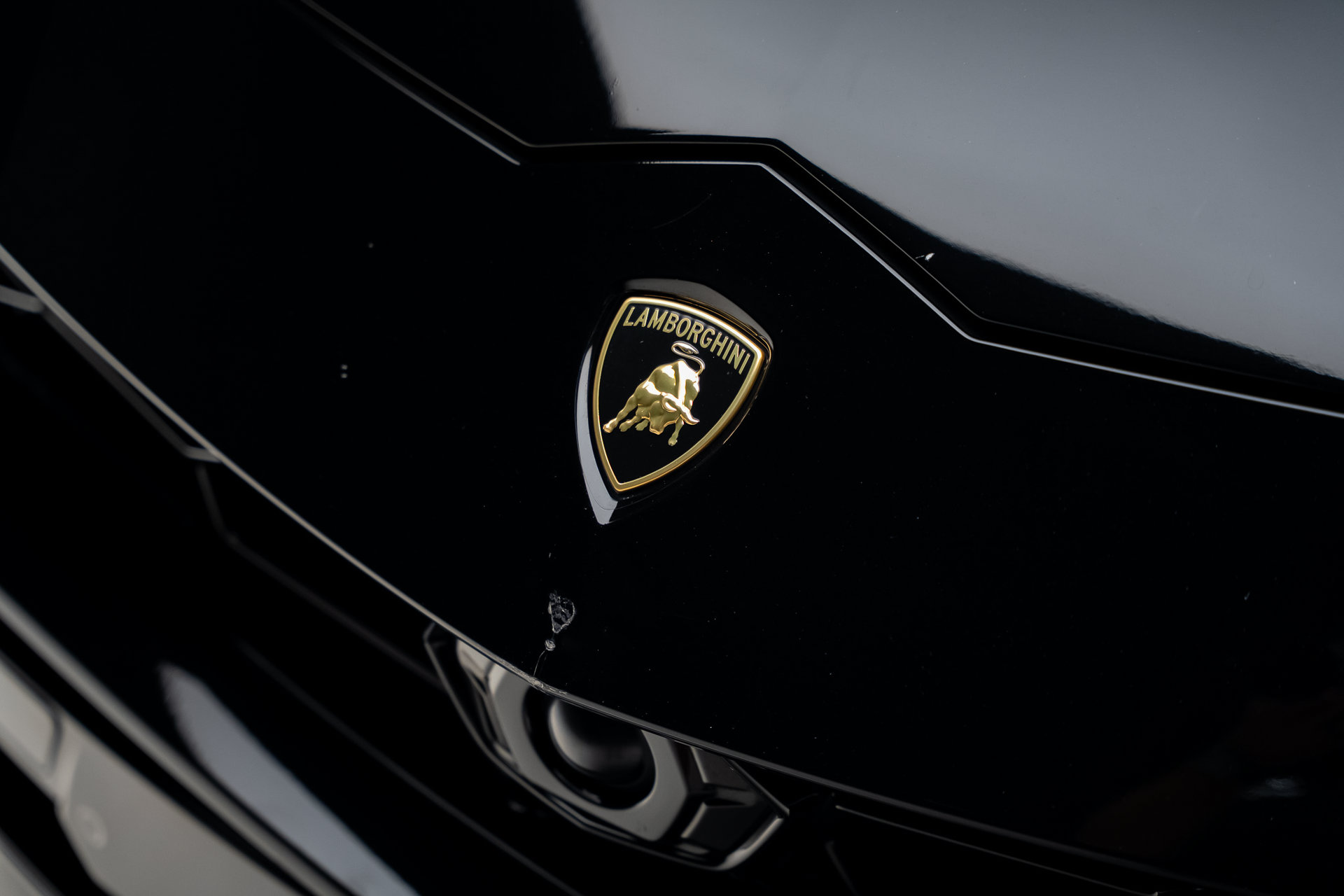 2022 Lamborghini Urus Graphite Capsule