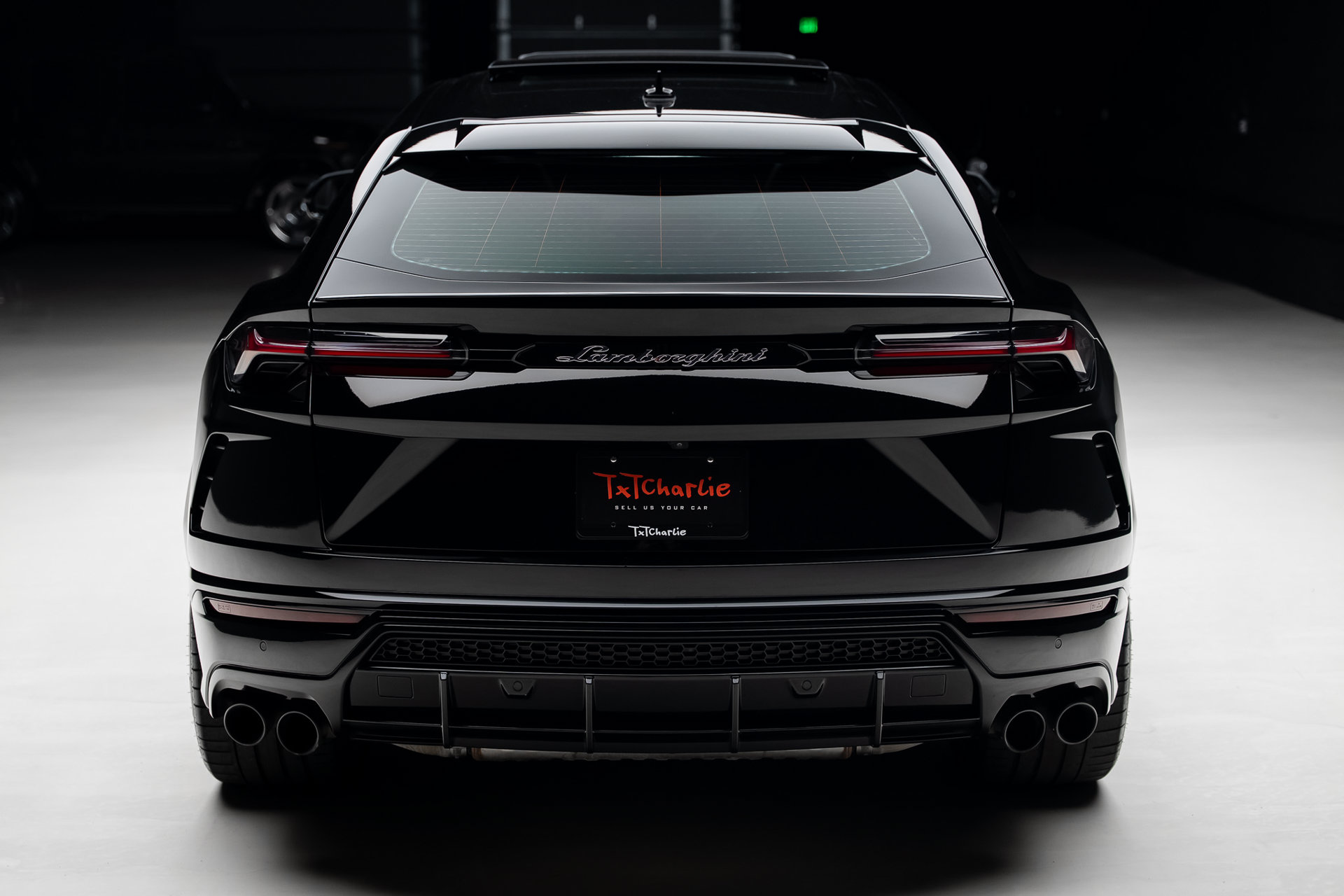 2022 Lamborghini Urus Graphite Capsule