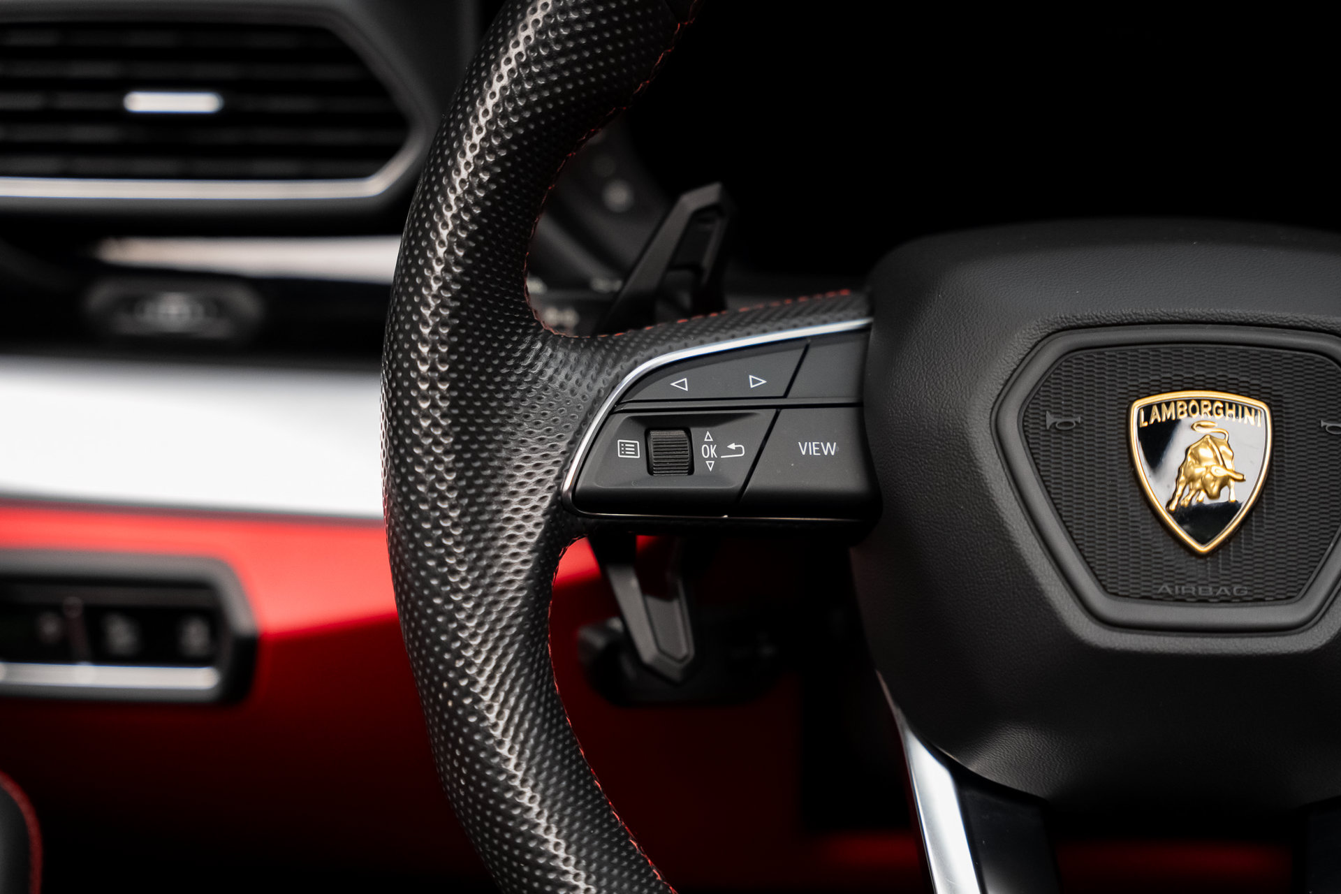 2022 Lamborghini Urus Graphite Capsule