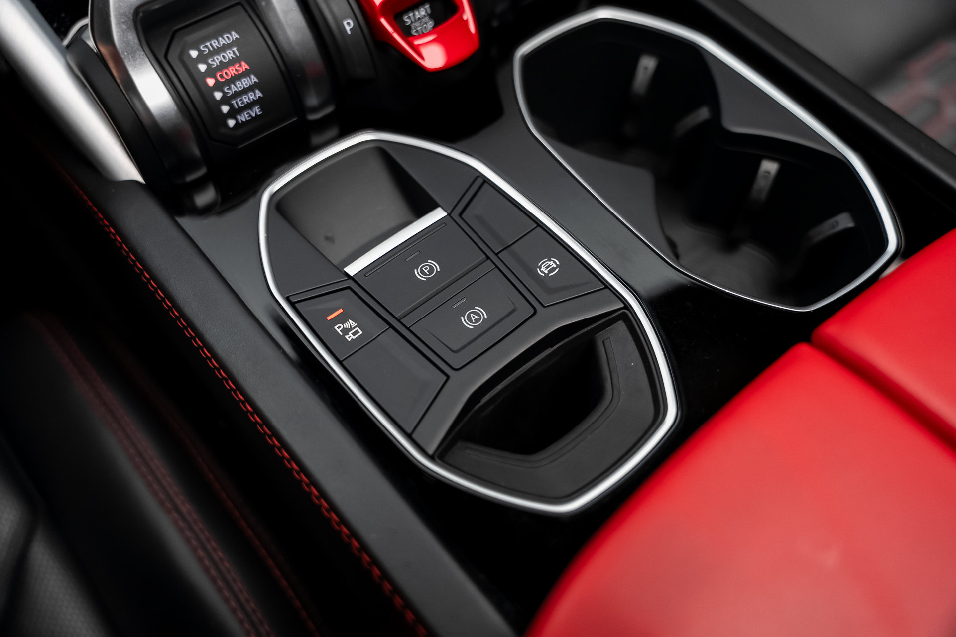 2022 Lamborghini Urus Graphite Capsule