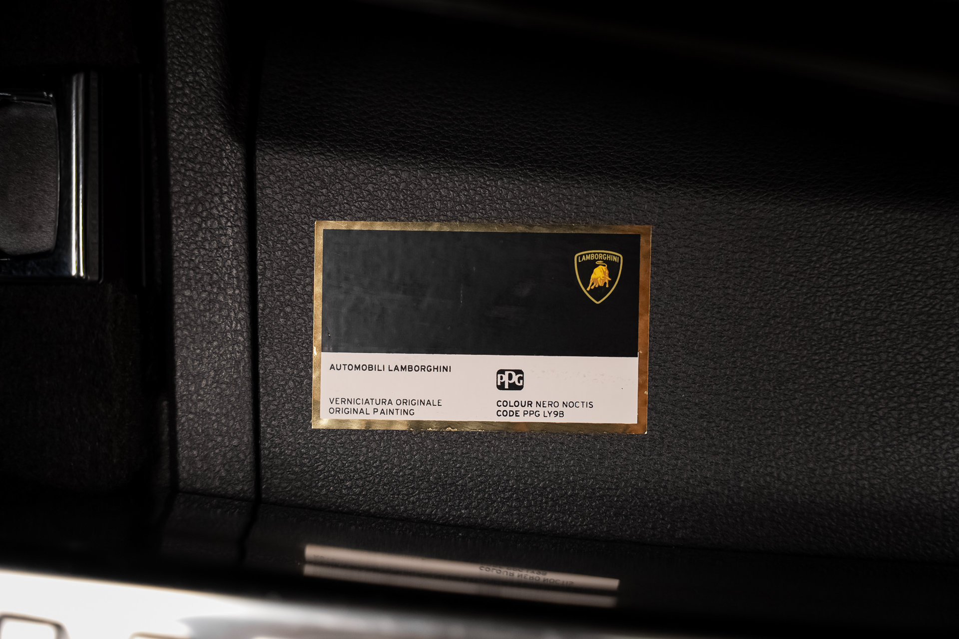 2022 Lamborghini Urus Graphite Capsule