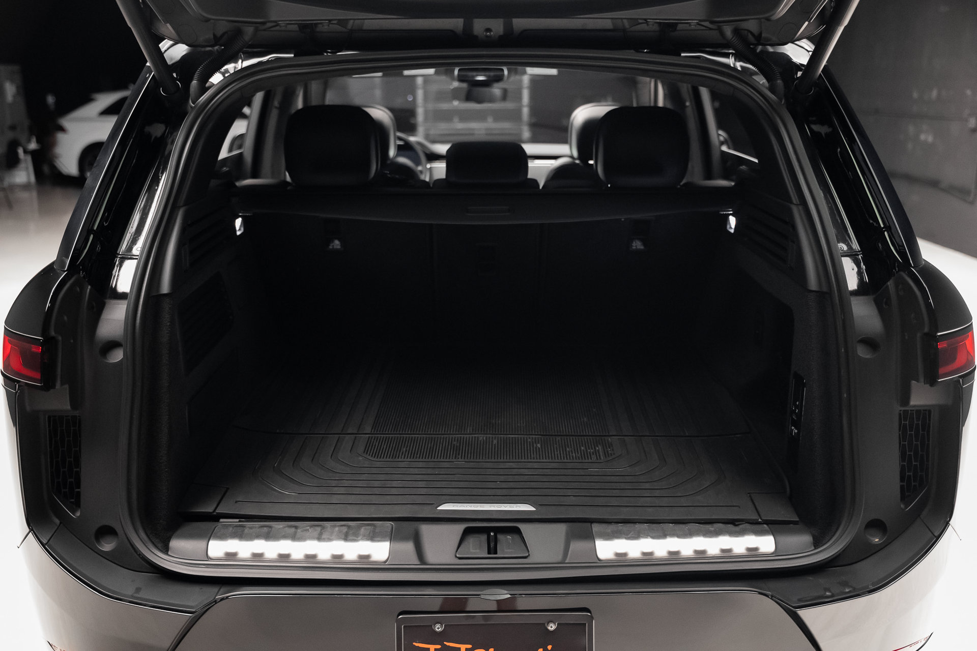 2023 Land Rover Range Rover Sport First Edition