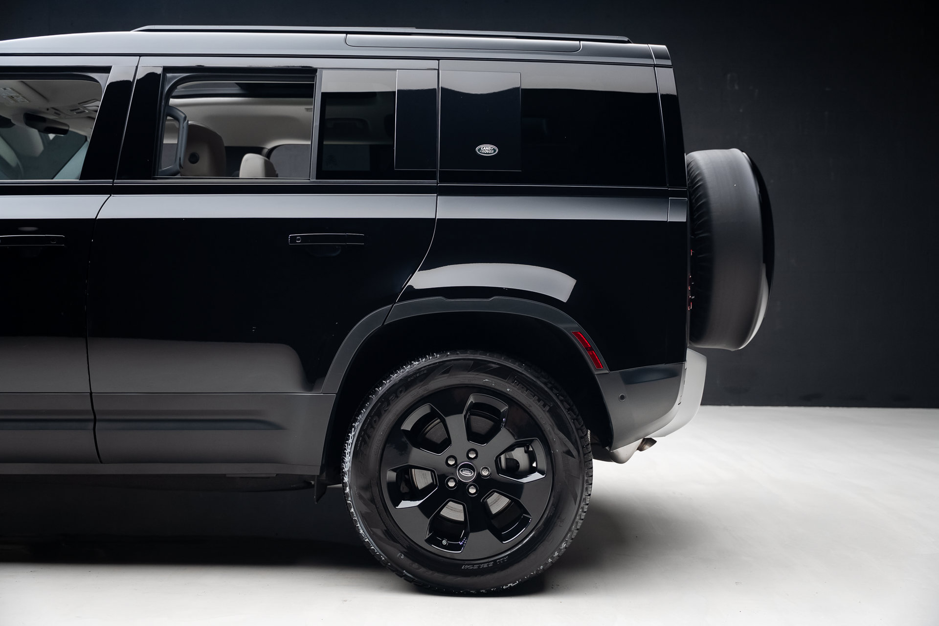 2024 Land Rover Defender 110 S