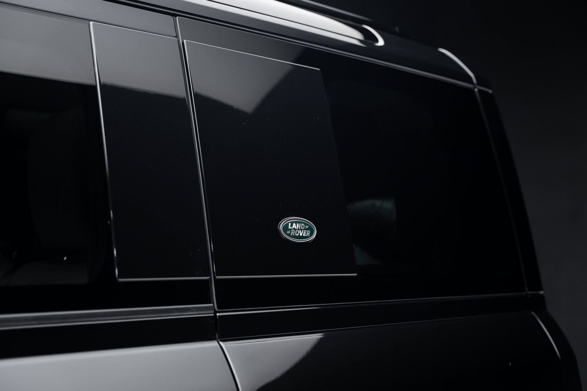 2024 Land Rover Defender 110 S