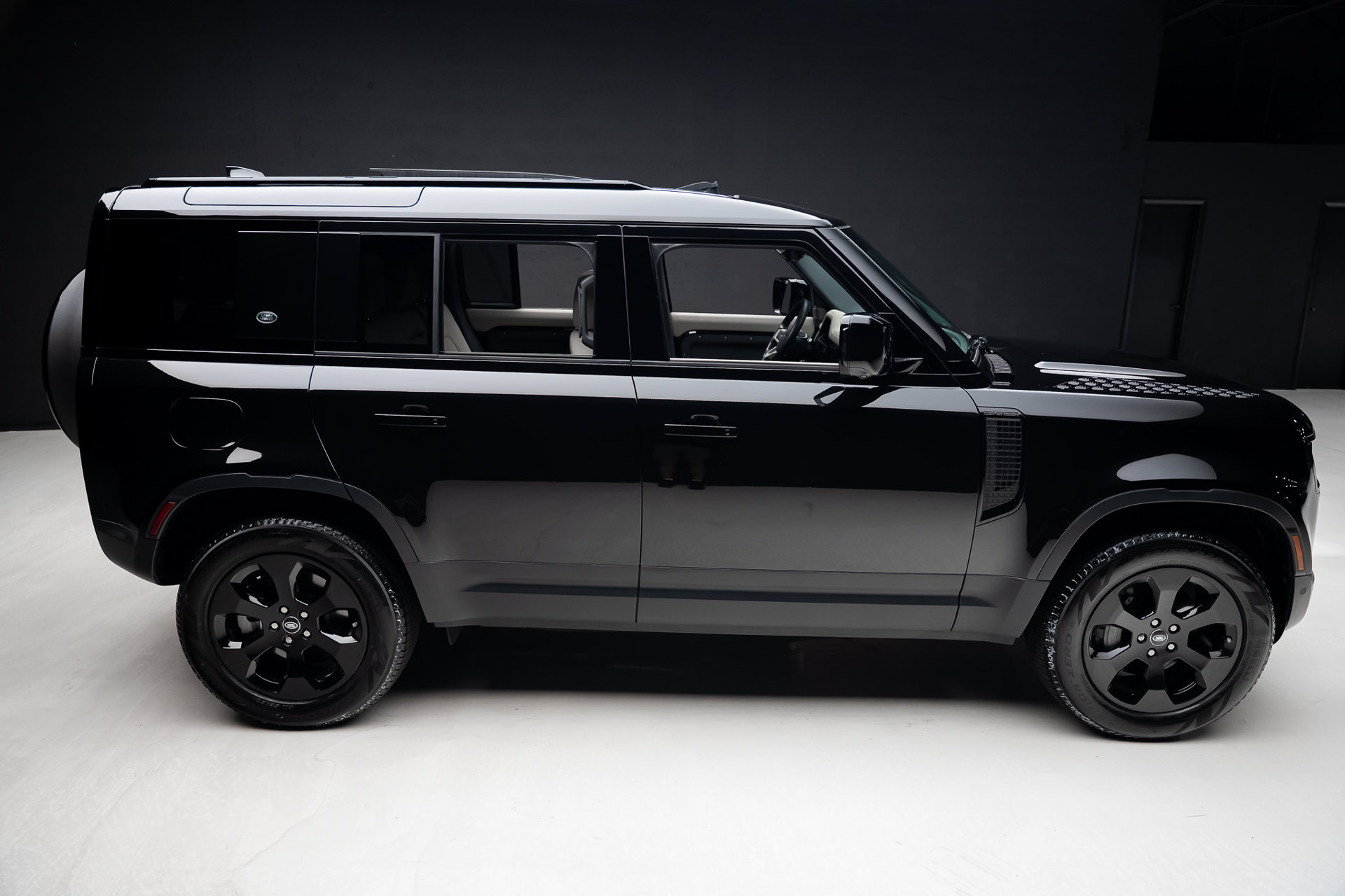 2024 Land Rover Defender 110 S