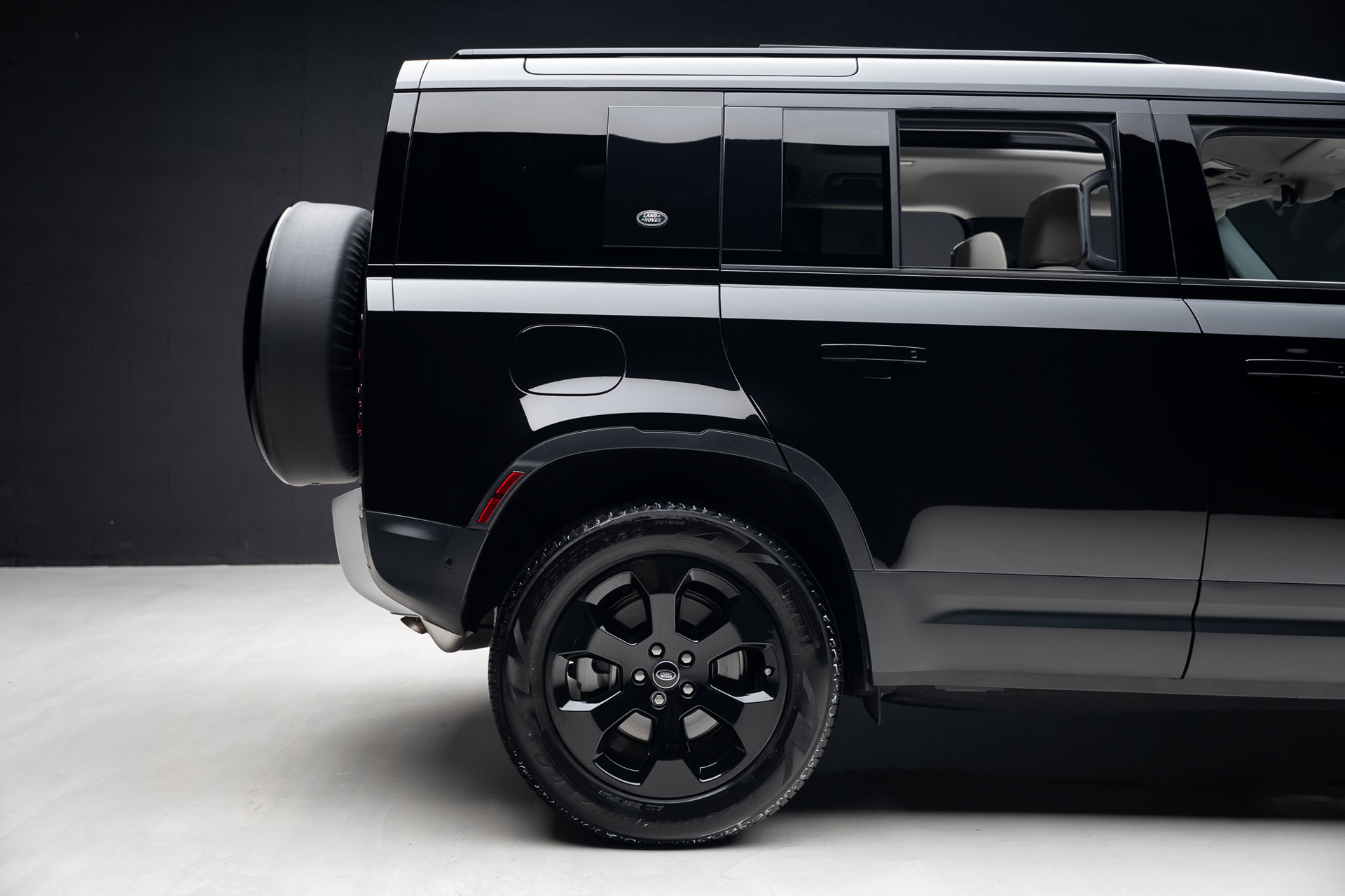 2024 Land Rover Defender 110 S