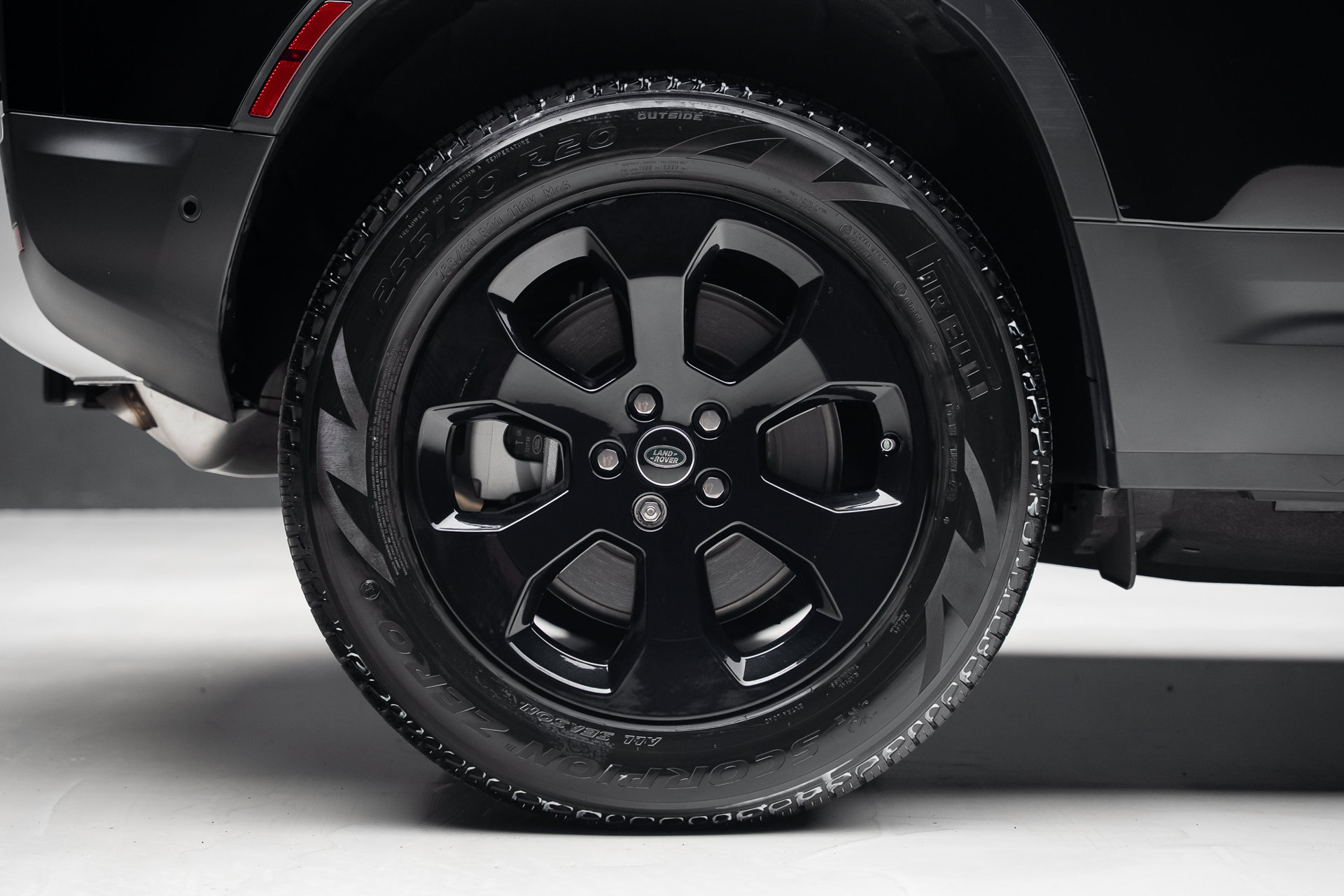 2024 Land Rover Defender 110 S