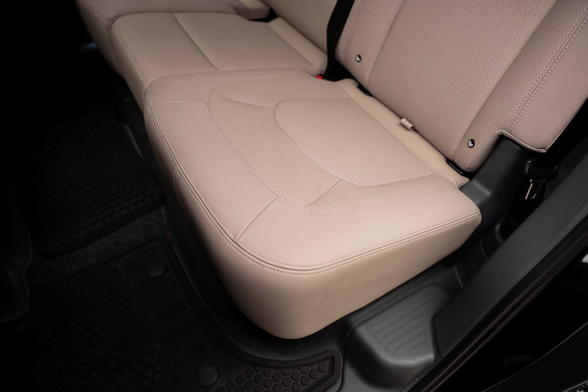 2024 Land Rover Defender 110 S