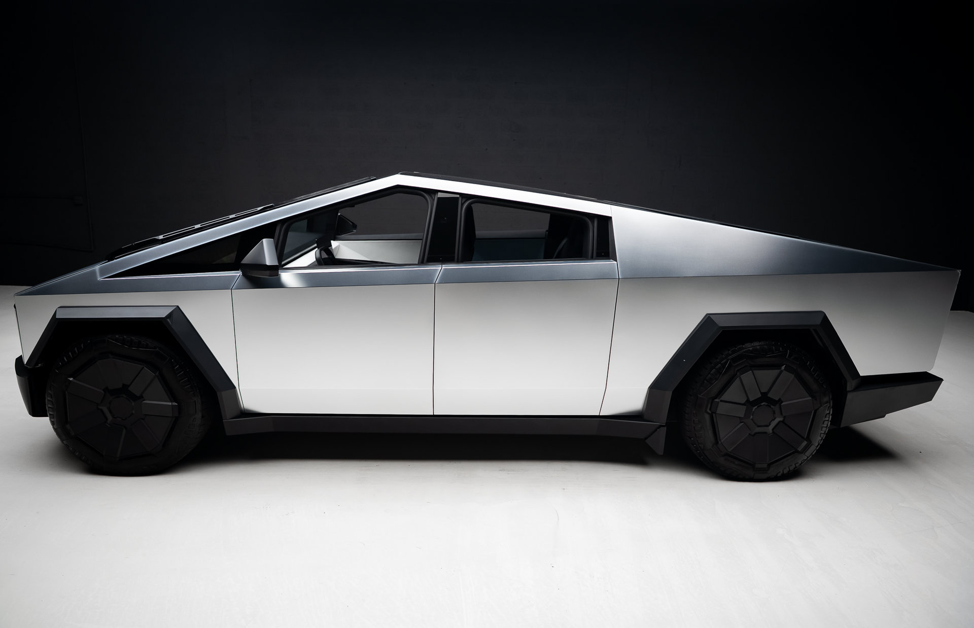 2024 Tesla Cybertruck