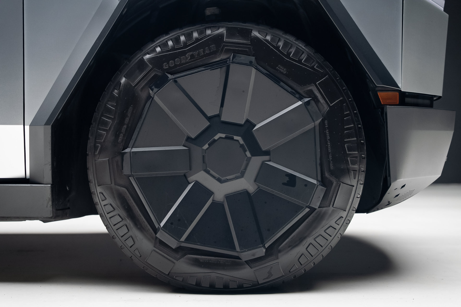 2024 Tesla Cybertruck