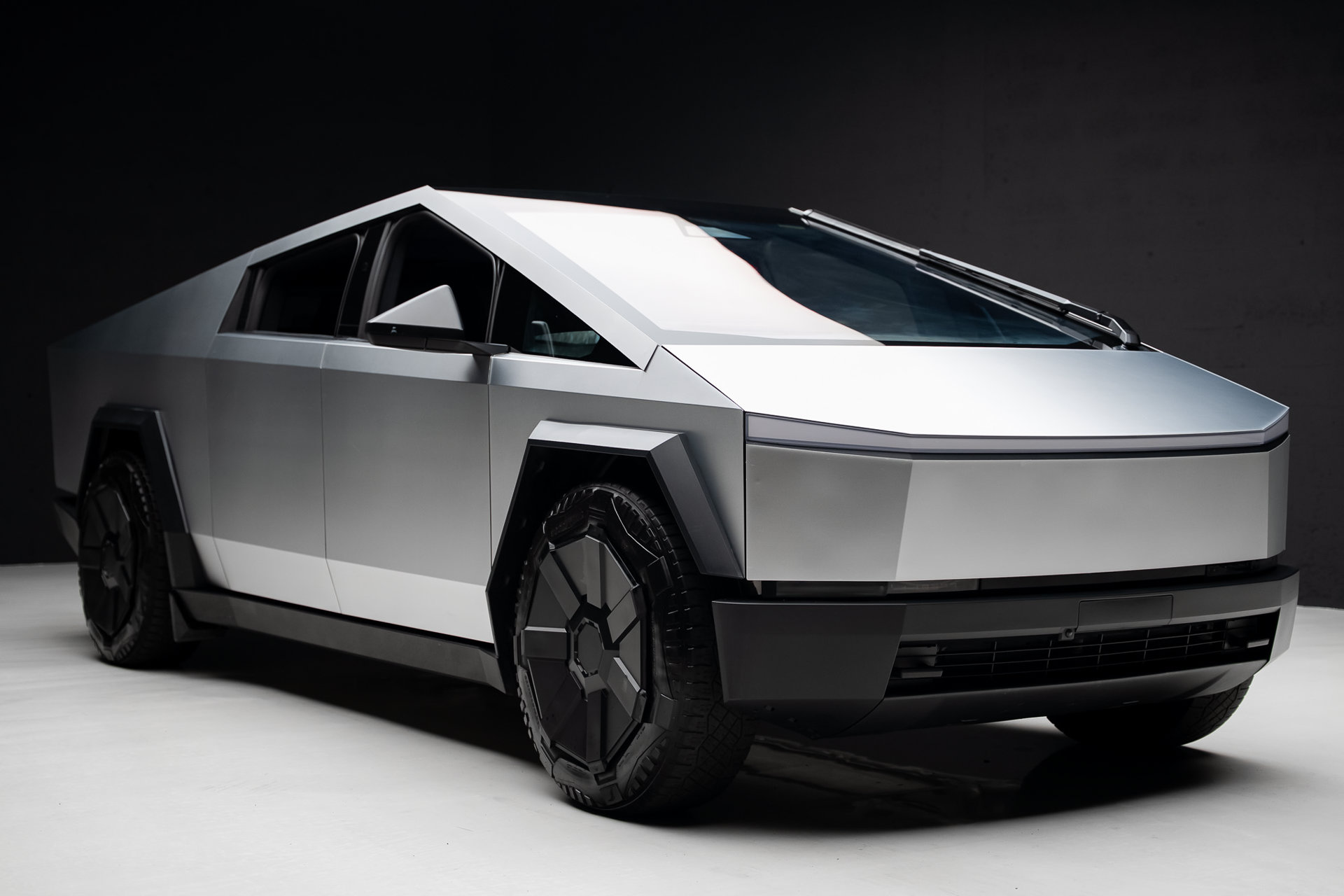 2024 Tesla Cybertruck